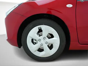 Suzuki Swift 1.2 Sakura Hybrid