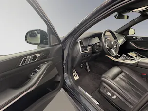 BMW X5 M50i xDrive