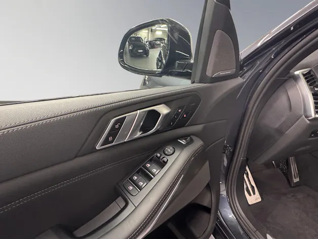 BMW X5 M50i xDrive