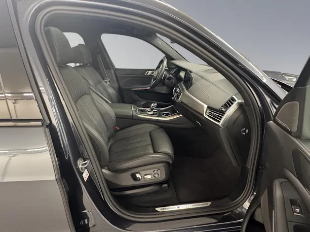 BMW X5 M50i xDrive