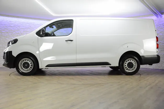 Opel Vivaro Cargo XL 2.0 D 144 S/S