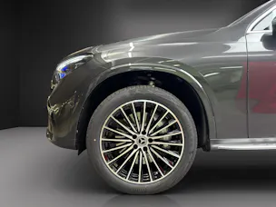 Mercedes-Benz GLC 400 e 4MATIC with EQ-Star Hybrid