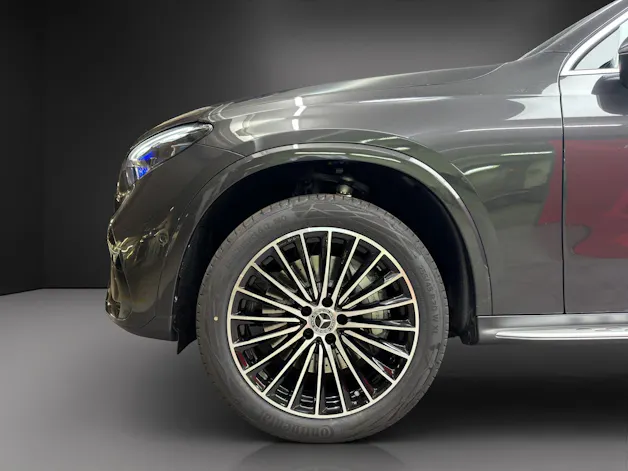 Mercedes-Benz GLC 400 e 4MATIC with EQ-Star Hybrid