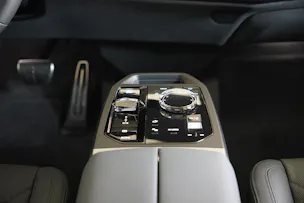 BMW iX xDrive45 M Sport Pro