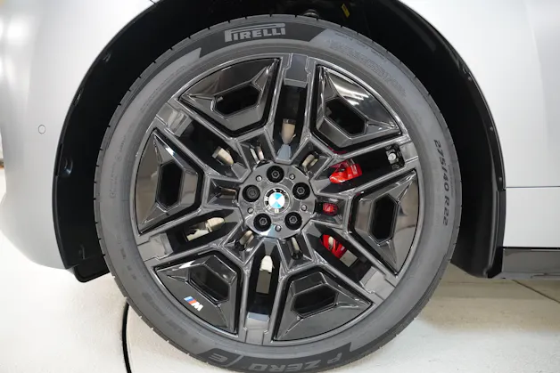 BMW iX M70 xDrive