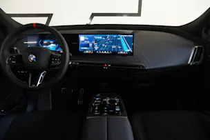 BMW iX M70 xDrive
