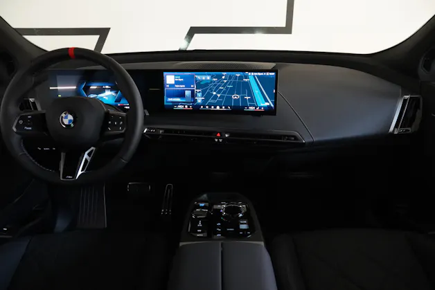 BMW iX M70 xDrive