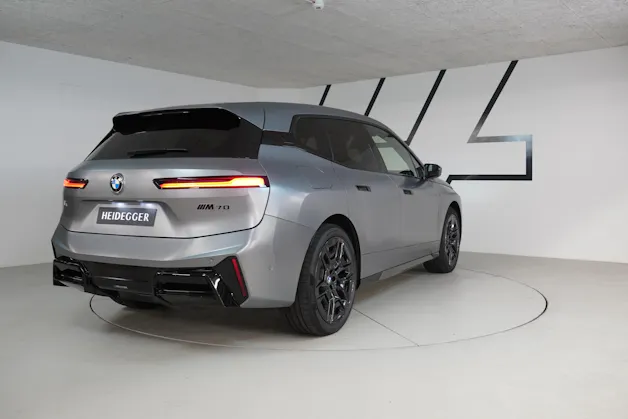 BMW iX M70 xDrive