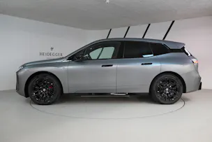 BMW iX M70 xDrive