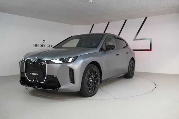 BMW iX M70 xDrive