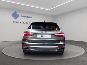 Audi Q3 35 TDI S line quattro S-tronic