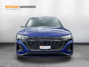 Audi Q8 55 e-tron S line quattro