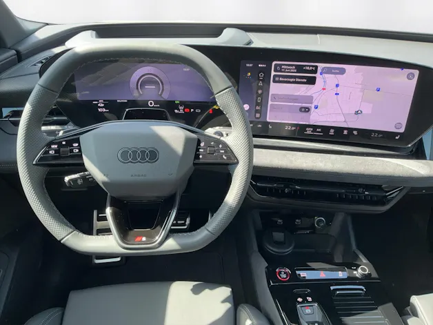 AUDI SQ6 e-tron quattro