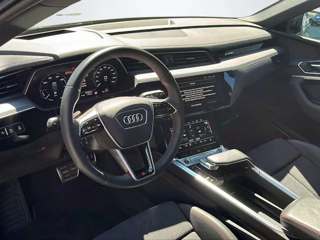 Audi Q8 e-tron 50 Advanced quattro