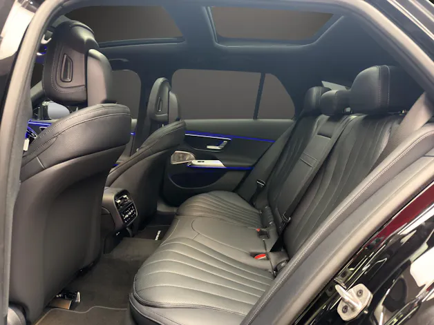 Mercedes-Benz E 220 d 4MATIC T-Modell "Swiss Star"