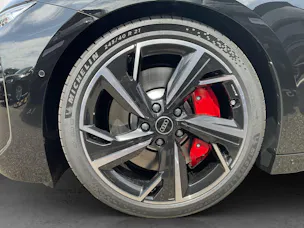 Audi S6 Avant e-tron quattro