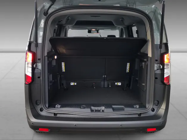 Ford Tourneo Courier 1.0 EcoBoost Titanium