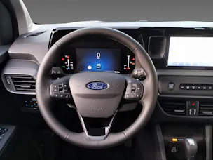 Ford Tourneo Courier 1.0 EcoBoost Titanium