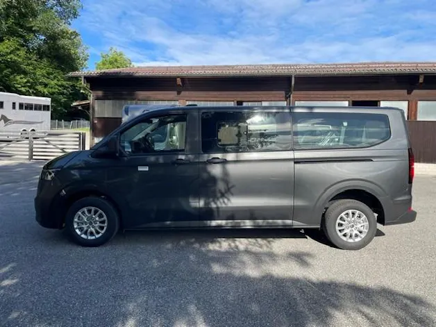 VW Caravelle 2.0 TDI LWB Aut 8