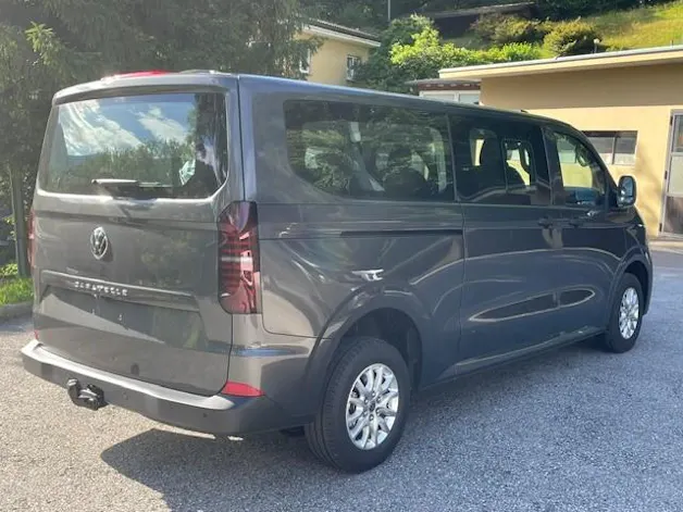 VW Caravelle 2.0 TDI LWB Aut 8