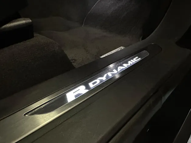 Land Rover Range Rover Velar R-Dynamic D 300 HSE Automatic
