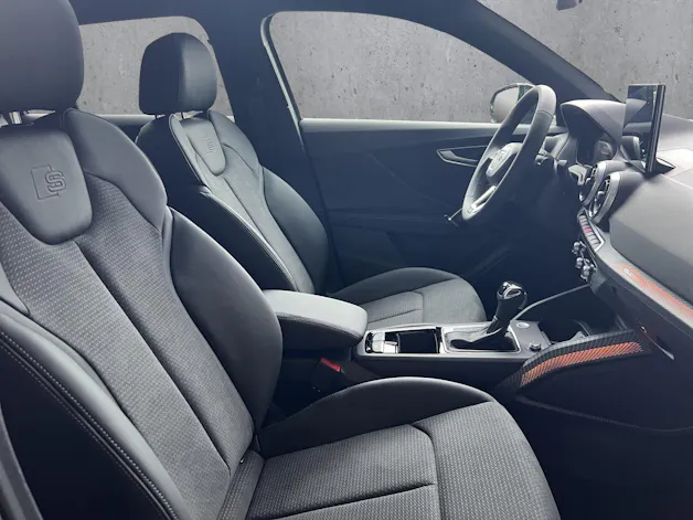 Audi Q2 40 TFSI S line Attraction quattro S-tronic