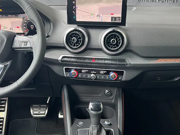 Audi Q2 40 TFSI S line Attraction quattro S-tronic