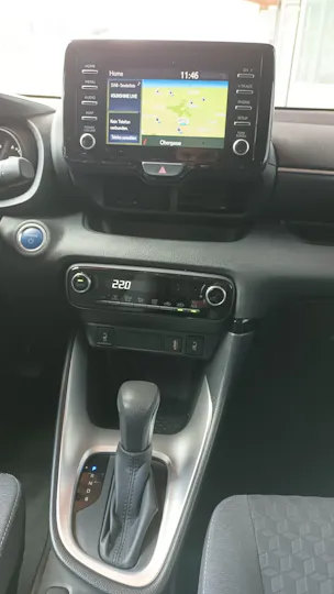 Toyota Yaris 1.5 Team Deutschland e-CVT