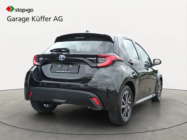 Toyota Yaris 1.5 Team Deutschland e-CVT