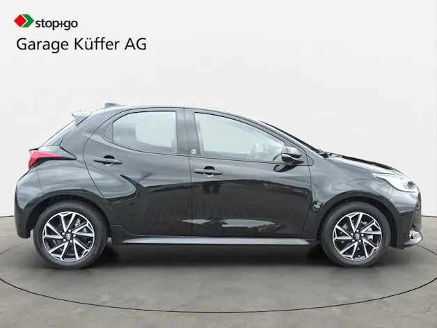 Toyota Yaris 1.5 Team Deutschland e-CVT