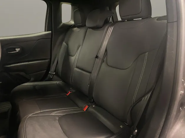 Jeep RENEGADE 1.3 First Edition 4