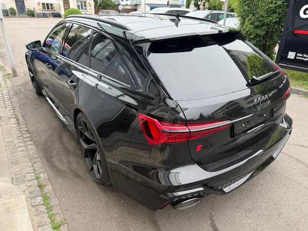 Audi RS6 AVANT 4.0 TFSI QUATTRO PERFORMANCE *** VOLLAUSSTATTUNG & KERAMIK ***