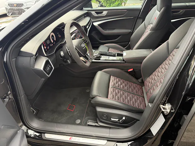 Audi RS6 AVANT 4.0 TFSI QUATTRO PERFORMANCE *** VOLLAUSSTATTUNG & KERAMIK ***
