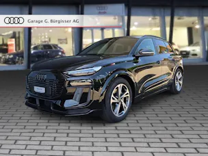 Audi Q6 e-tron quattro Mythosschwarz Metallic
