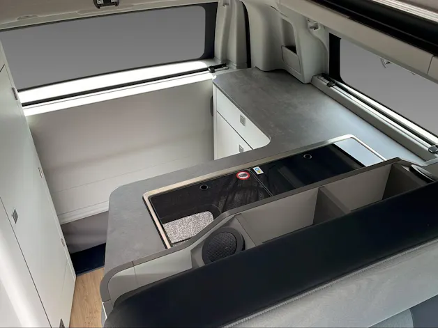Ford Transit C Nugget 320 L1 320 L1 2.0 EcoBlue 170 Titanium