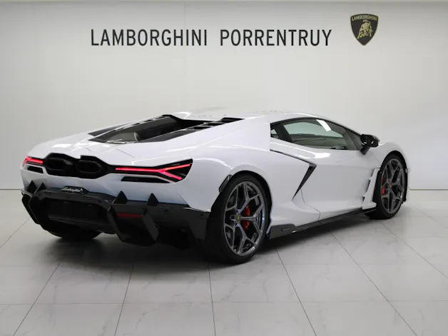 Lamborghini Revuelto HPEV