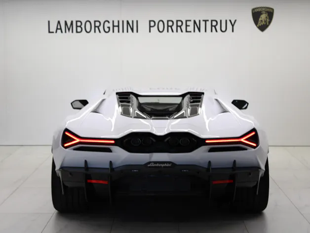 Lamborghini Revuelto HPEV