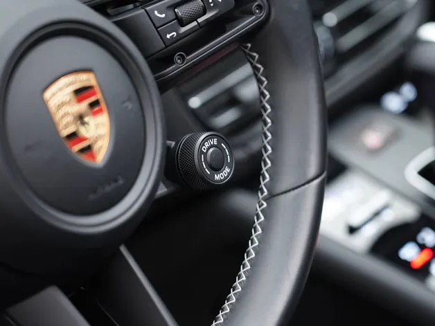 Porsche Macan T