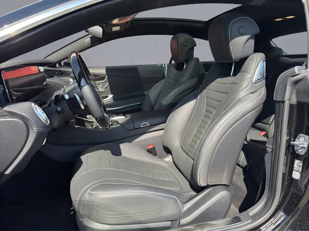 Mercedes-Benz S 560 V8 AMG Line 4MATIC Coupé