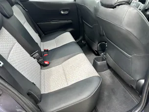 Toyota Yaris 1.33 VVT-i Sol Premium