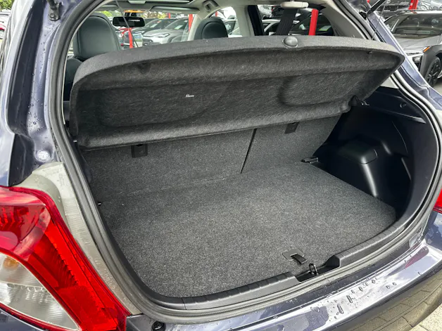 Toyota Yaris 1.33 VVT-i Sol Premium