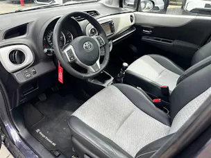 Toyota Yaris 1.33 VVT-i Sol Premium