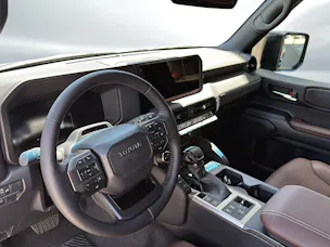 Toyota Land Cruiser 2.8 D 48V Style