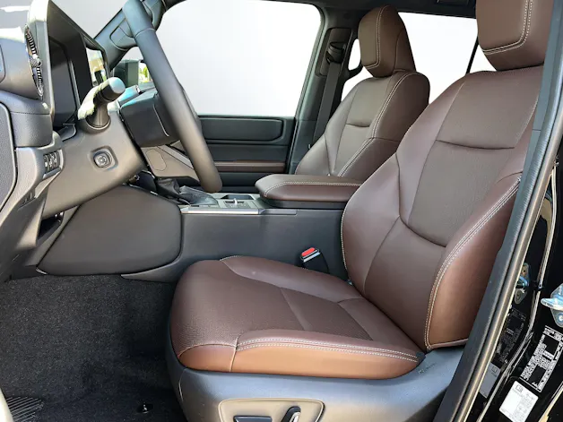 Toyota Land Cruiser 2.8 D 48V Style