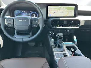 Toyota Land Cruiser 2.8 D 48V Style