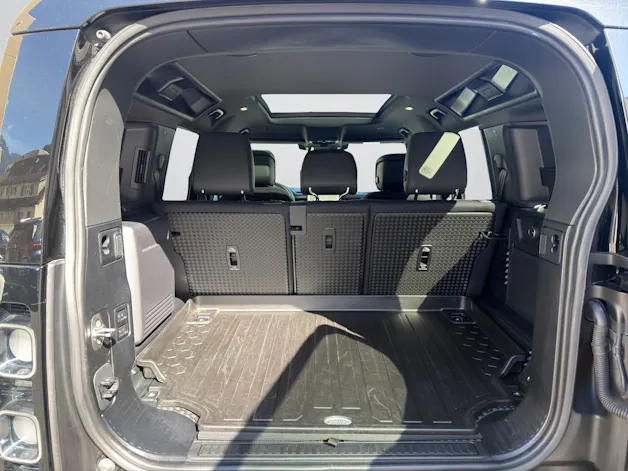 Land Rover Defender 110 3.0 D I6 300 X