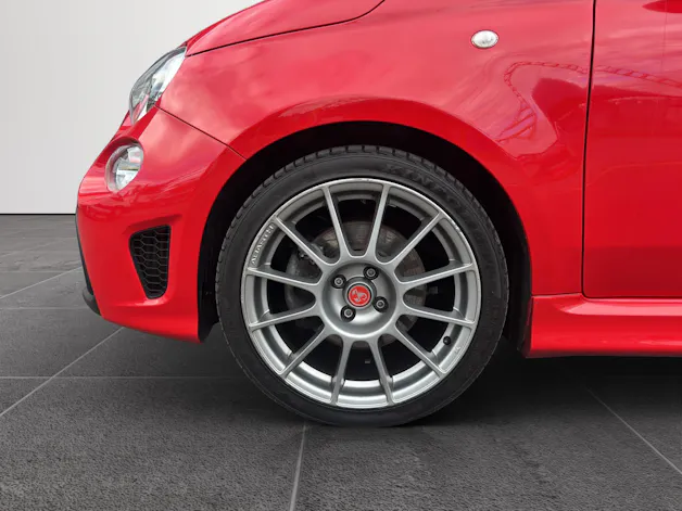 Fiat 595 Abarth 1.4 T-Jet 145