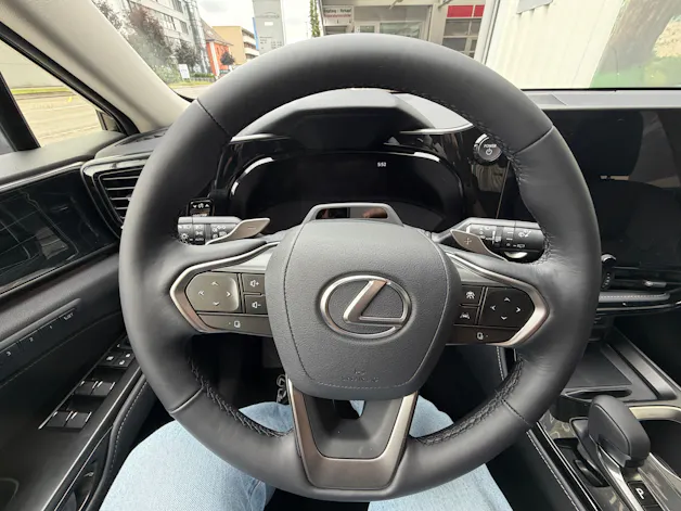 Lexus NX 450h+ Comfort