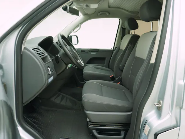VW T5 California 3000 2.0 TDI DSG Beach