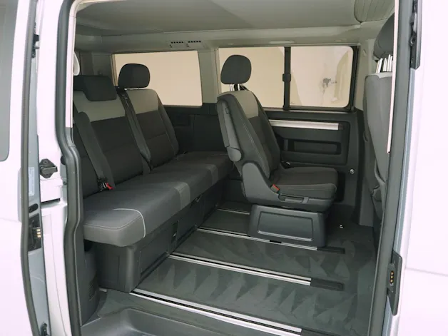 VW T5 California 3000 2.0 TDI DSG Beach